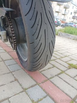 Suzuki V-Strom DL-650 - 6