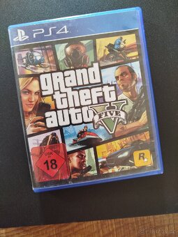 PlayStation 4 vyborny stav - 6