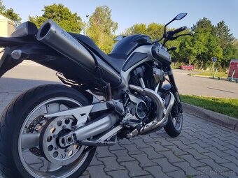 Yamaha MT-01 - 6