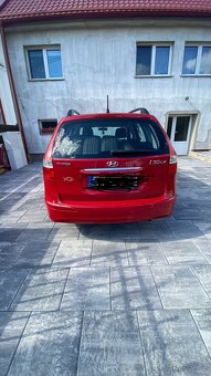 Hyundai i30 CW combi, 10/2012, 1.6, 93 kW, benzín - 6