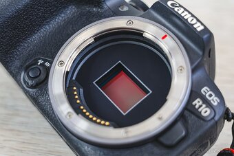 Canon EOS R10 - Stav NOVÉHO KUSU - 6
