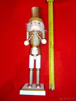 Dřevěné louskáčky 2 ks + Santa hrací - 6