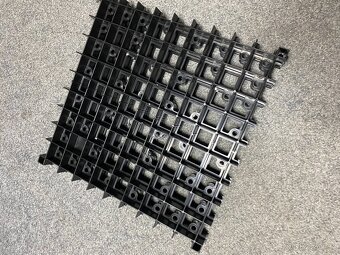 ZATRAVŇOVACÍ DLAŽDICE PLAST 48,5 x 48,5 x 3,5 cm - 6