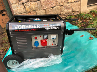 Elektrocentrála benzin VH4700V8, 230/380V, 4-taktni motor, s - 6