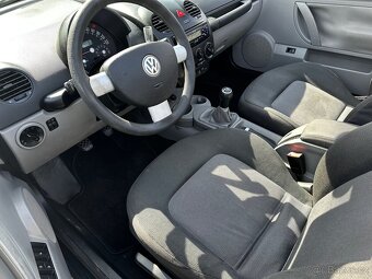 VW New Beetle kabriolet 1.6MPi, r.2004, STK - 6