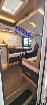 3.5t 180PS 4místa  automat Mobilvetta  kea i86 tažné 2t - 6