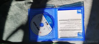 Prodám PlayStation 4 Slim 500gb - 6