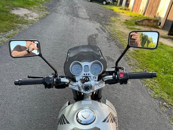 Honda 250 CBF - 6