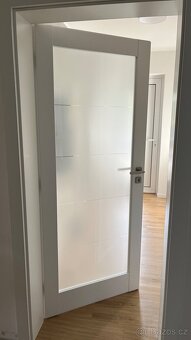 Prodám bílé interierové dveře se sklem, 80cm - 6