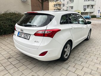 Hyundai I30 1.6CRDI 16v - 6