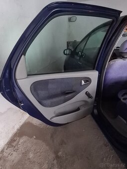 Renault Scenic 1.6 16V benzín - 6