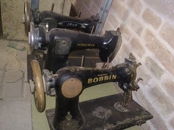 Staré šicí stroje - 6