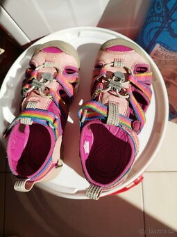 Keen sandály velikost 31, duhové - 6