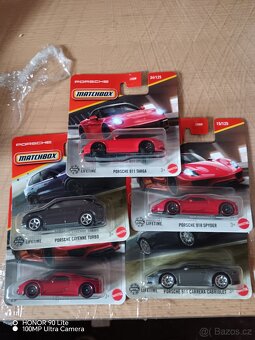 Autíčka Hot wheels a Matchbox - 6