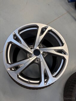 R20 AUDI E TRON GT RS 4X DISK - 6