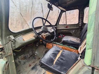 UAZ 469 - 6