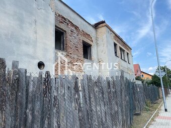 Prodej stavebního pozemku 1328 m2 - 6