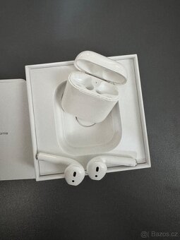 Apple AirPods 2019 - 6