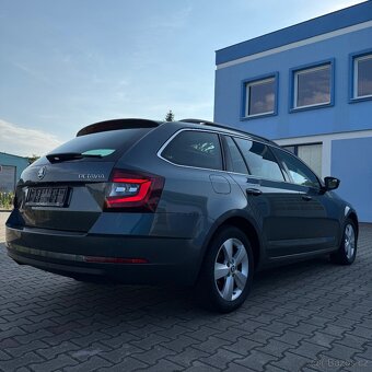 ŠKODA OCTAVIA 3 STYLE facelift Kombi benzin PANO DSG - 6