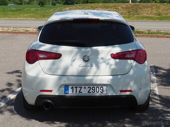 Alfa Romeo Giulietta Distinctive 1.4 125kw DOHODA - 6