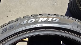 Zimnímatiky pneu 235/40/19 Pirelli - 6