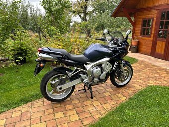 Yamaha FZ6-S Fazer - 6