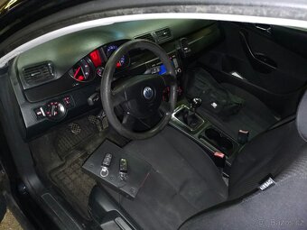 VW PASSAT B6 SPORTLINE 2,0 TDi 103kw - 6