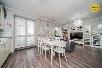 Prodej bytové jednotky 4+kk se dvěma balkóny a s šat, 133384 - 6