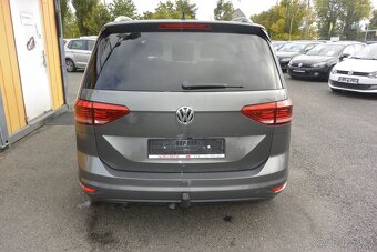Volkswagen Touran 2.0TDi 110kW PANORAMANAVILED - 6