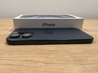 iPhone 15 pro top stav - 6