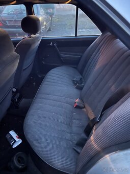 Mercedes Benz w201 190D - 6