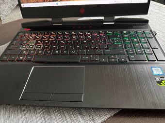 HP Omen 15,GTX 1050 4gb,I5 8300H - 6