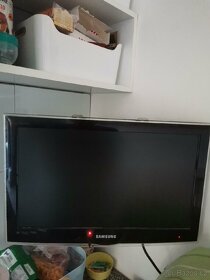 Tv Samsung + setobox Dvbt 2 + držák. - 6