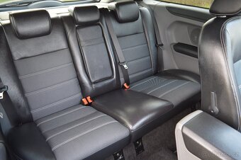 Ford Focus 1.6i - 85kw , bez koroze , FUUL servis pouze FORD - 6