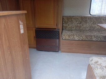 Dvouosý karavan - 6