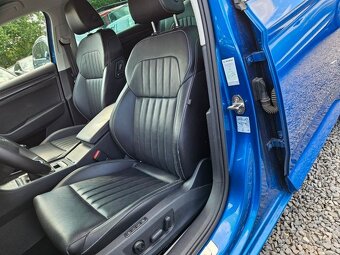 Škoda Superb kombi 2.0 TDI Premium Edition rok 05/2021 - 6
