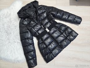 Dlouhá vypasovaná zimní bunda/kabát s páskem černá 14 let - 6