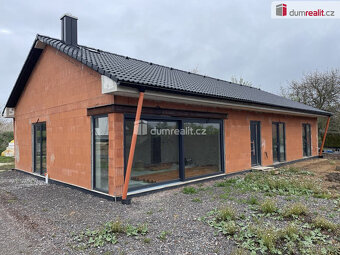 exkluzivní prodej rozestavěného rodinného domu v obci Orlov  - 6