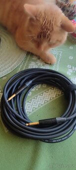 ELEKTROAKUSTICKÁ KYTARA YAMAHA APX 600 - 6
