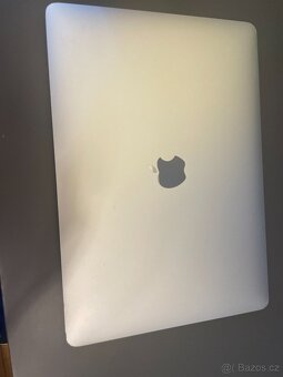 MacBook Pro 13.3" (2017) – 2,3 GHz i5, 8GB RAM, 250GB SSD - 6