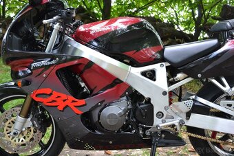 Honda CBR 900RR Fireblade SC28 - 6