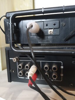 Zesilovač a tuner FISHER - 6