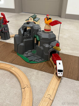 Vláčkodráha s Brio doplňky - 6