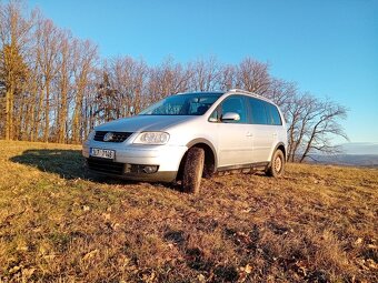 Vw touran 2.0 tdi 100kw - 6