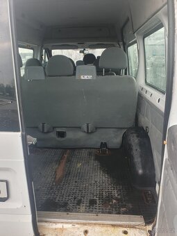 Ford Transit 2.2 2011 9ti místné - 6