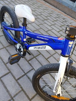 dětské kolo SPECIALIZED Hotrock 16 “ - 6