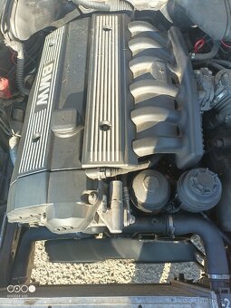 BMW E39 523i - 6