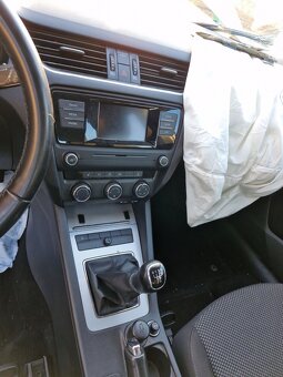 Škoda Octavia 3 combi 1.6 TDI 77kW - 6