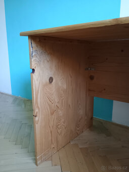 Pracovní stůl dřevěný - 6