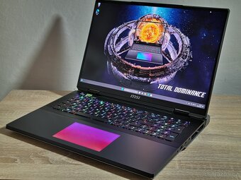 18" 4K_MSI TITAN 18 HX_i9-14900HX_128GB_4TB_RTX 4090 16GB - 6